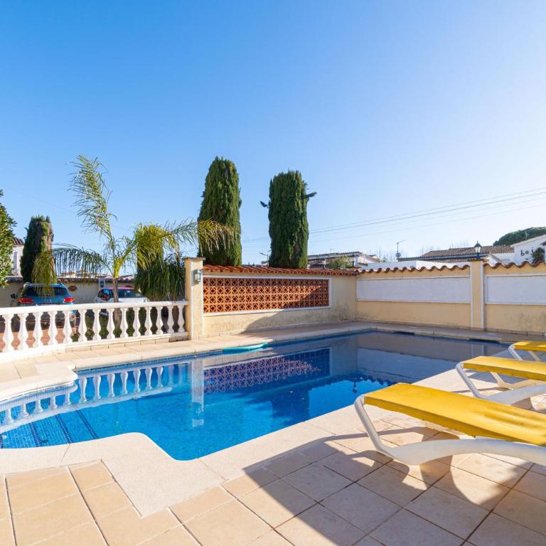 RESIDENCIA ALBERES -Apartamento completo con piscina, barbacoa, parking- D - Apartamento de 2 dormitorios - 8