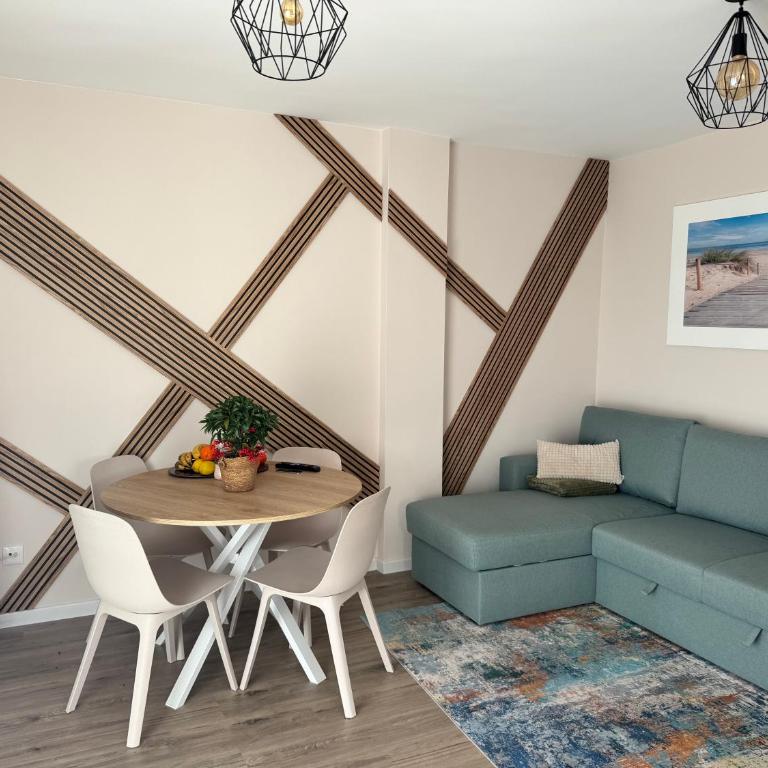 Azure Serenity Apartment Gran Alacant - Two-Bedroom Apartment - 10