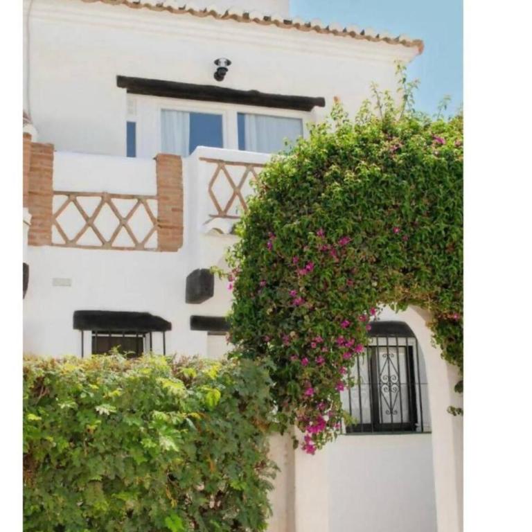 Casa a pasos de la playa en frente de la piscina - Casa de 2 dormitorios - 7