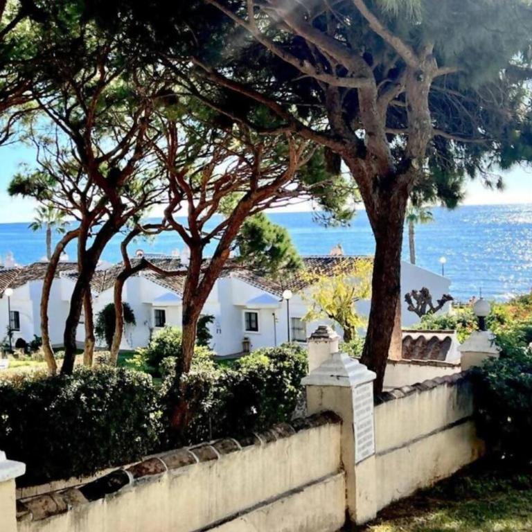 Casa a pasos de la playa en frente de la piscina - Casa de 2 dormitorios - 20