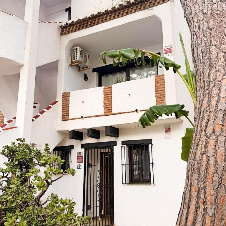 Casa a pasos de la playa en frente de la piscina - Casa de 2 dormitorios - 28