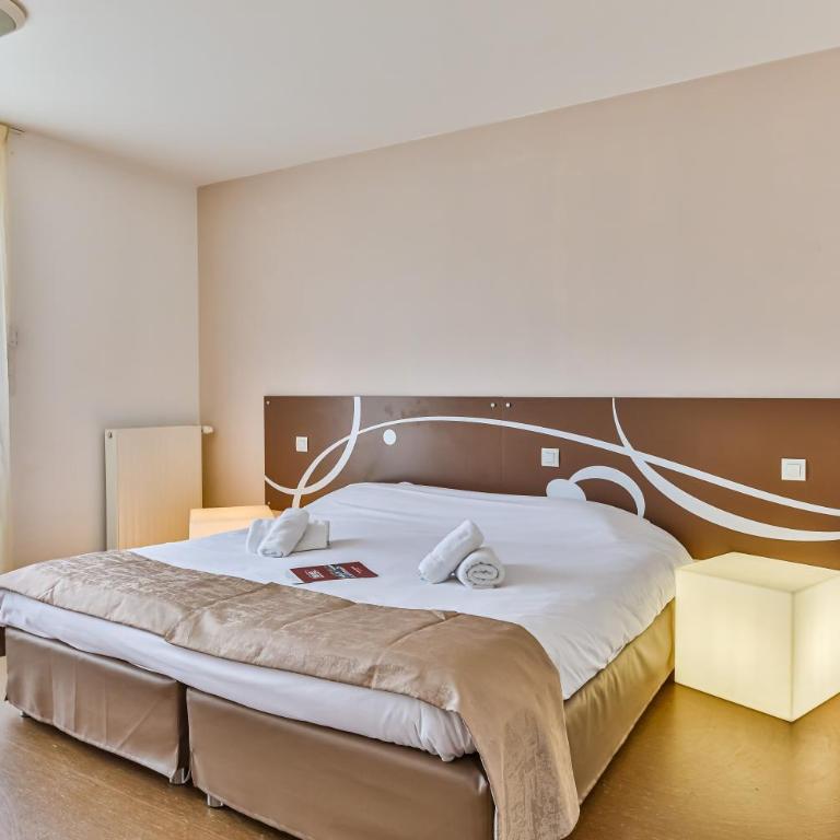 Village Club La Rivière CapFrance - Chambre Double - 15