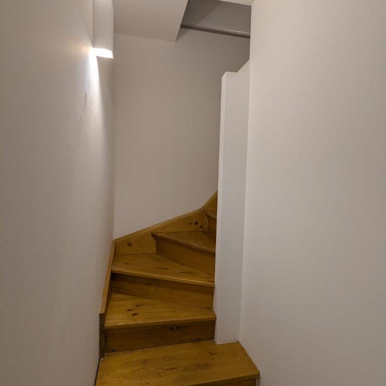 HomeCtGb91 - One-Bedroom Apartment - 13