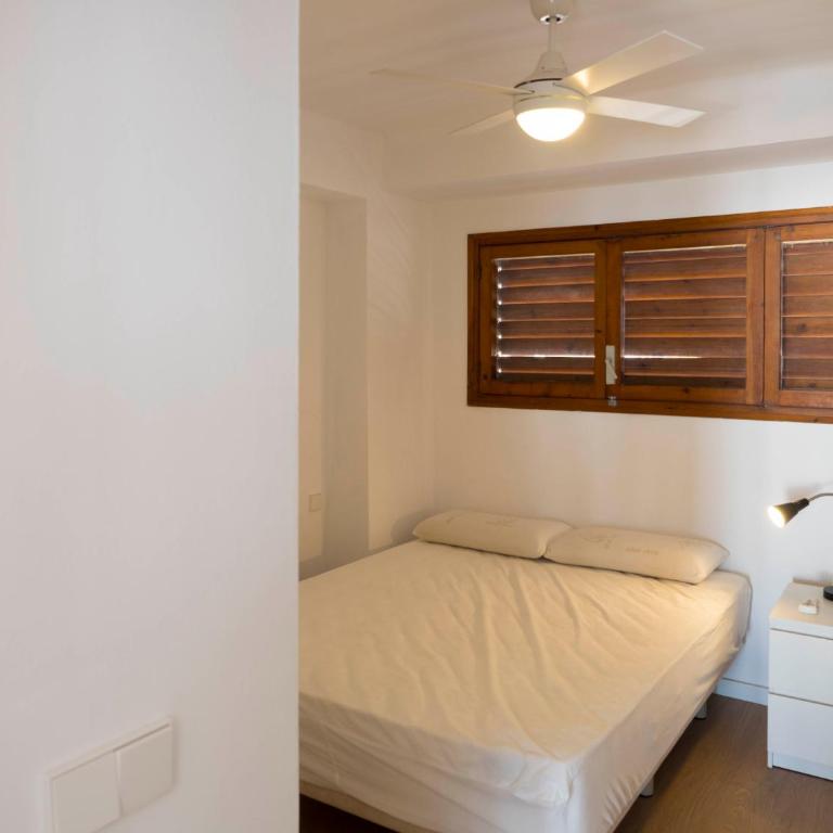 Seafront apartment with parking - Apartamento de 2 dormitorios con terraza y vistas al mar - 6