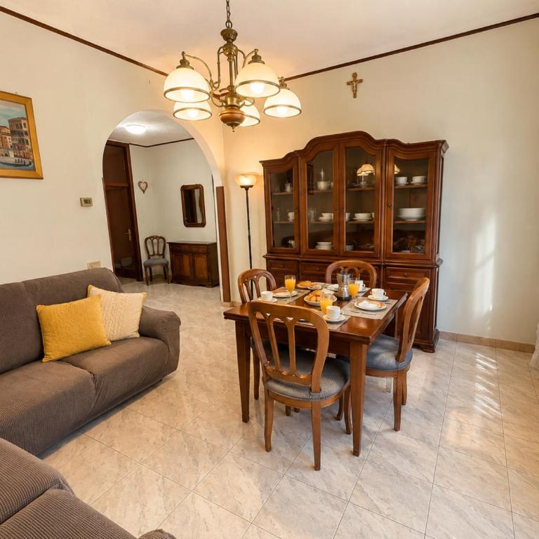 Big Apartment with 3 rooms - Appartamento con 3 Camere da Letto - 2