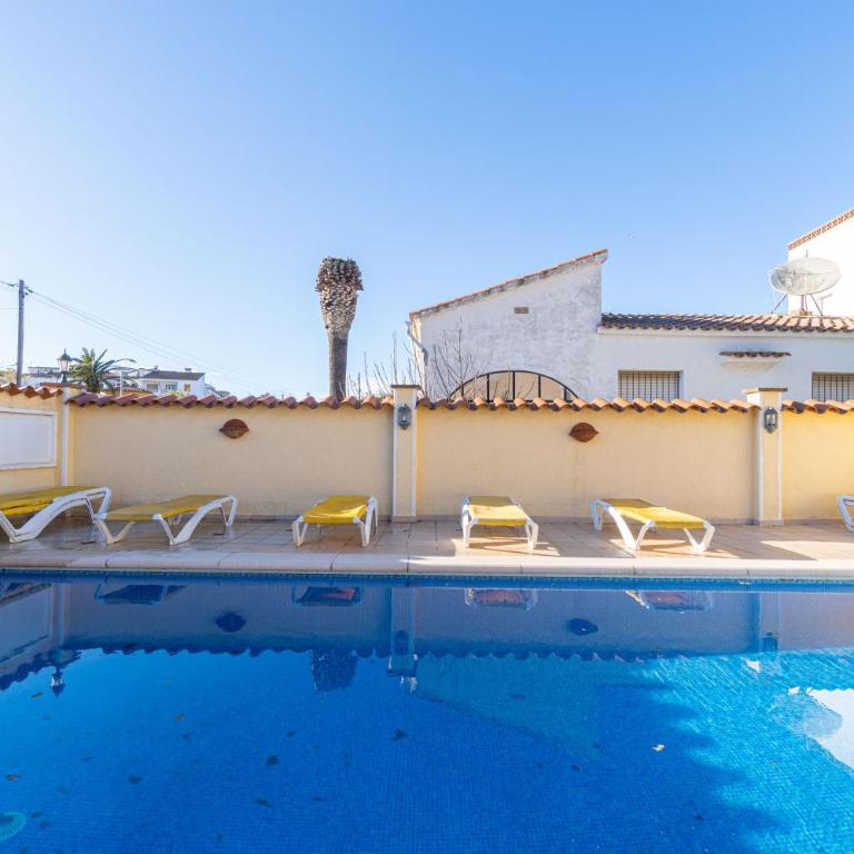 RESIDENCIA ALBERES -Apartamento completo con piscina, barbacoa, parking- A - Apartamento de 2 dormitorios - 8