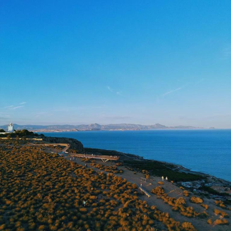 Get away from it all with a view in Santa Pola del Este - Two-Bedroom House - 6