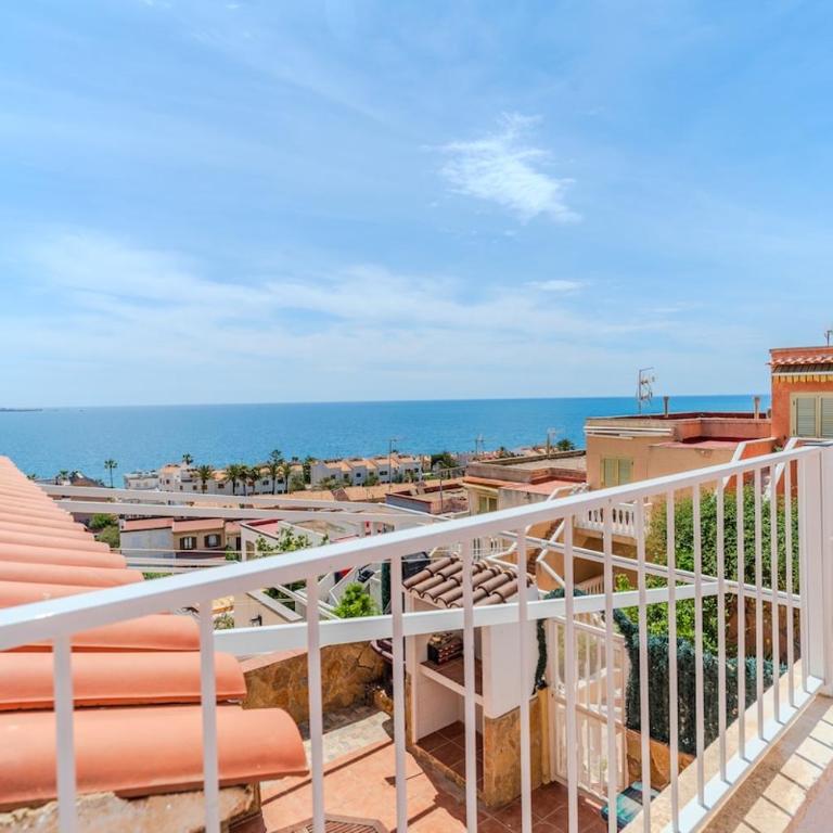 Get away from it all with a view in Santa Pola del Este - Two-Bedroom House - 18