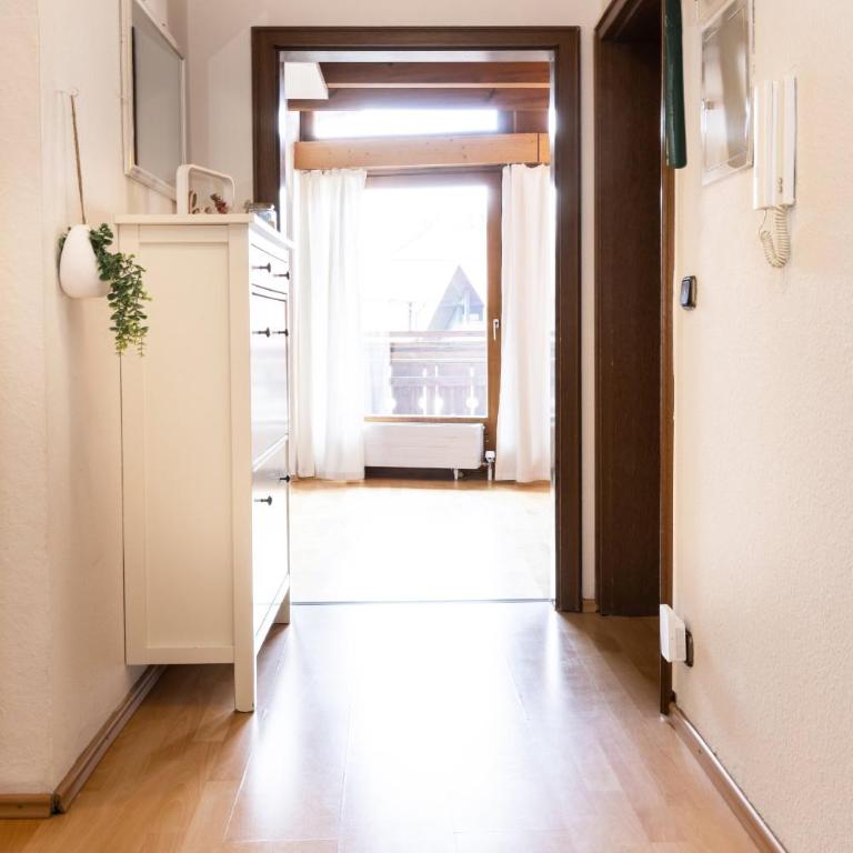 Landgasthof Augustiner - Apartment mit 2 Schlafzimmern und Bergblick - 10