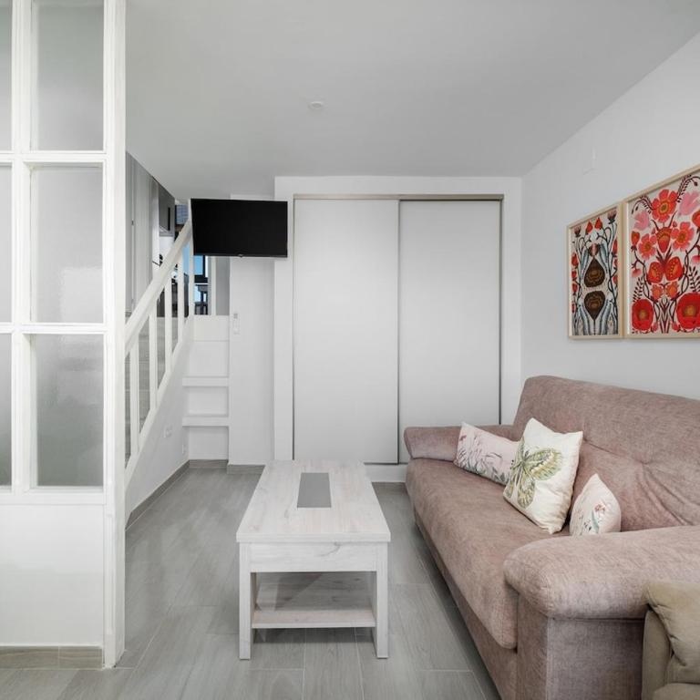 Modern Loft Beachfront Aloha Playa - Apartamento de 2 dormitorios - 28