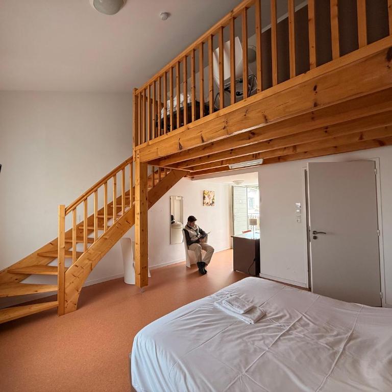 Village Club La Rivière CapFrance - Chambre Familiale - 17
