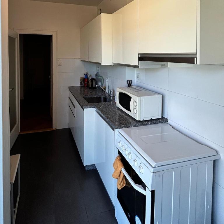 Cozy 1 Bedroom in Central Geneva - Appartement 2 Chambres - 11