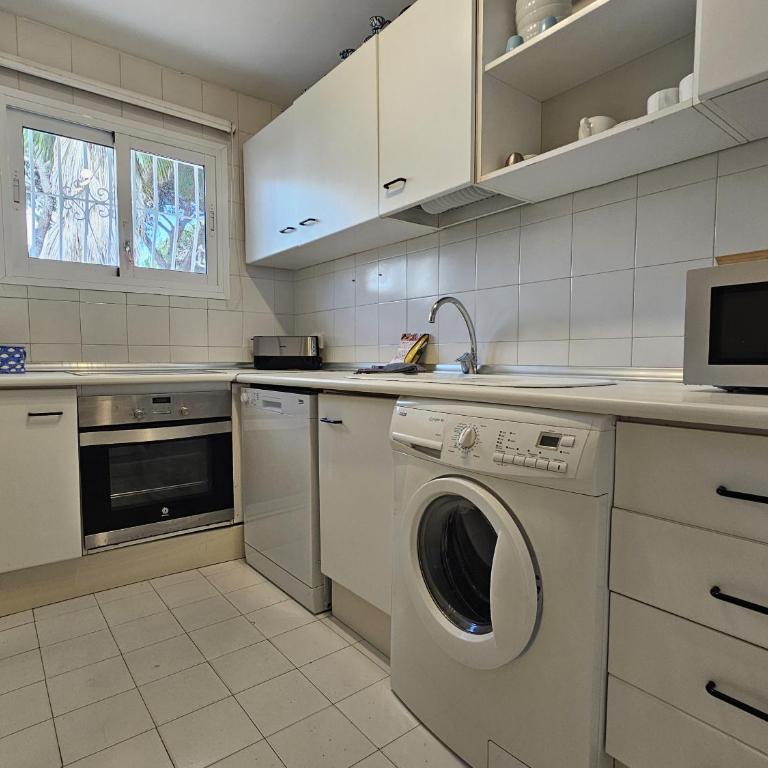 Playa Lucera CS210 - Apartamento de 2 dormitorios con vistas parciales al océano - 10