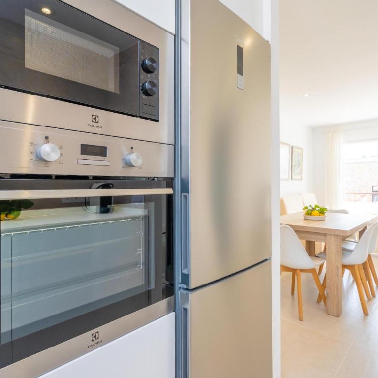 La Llimona - Two-Bedroom Apartment - 14