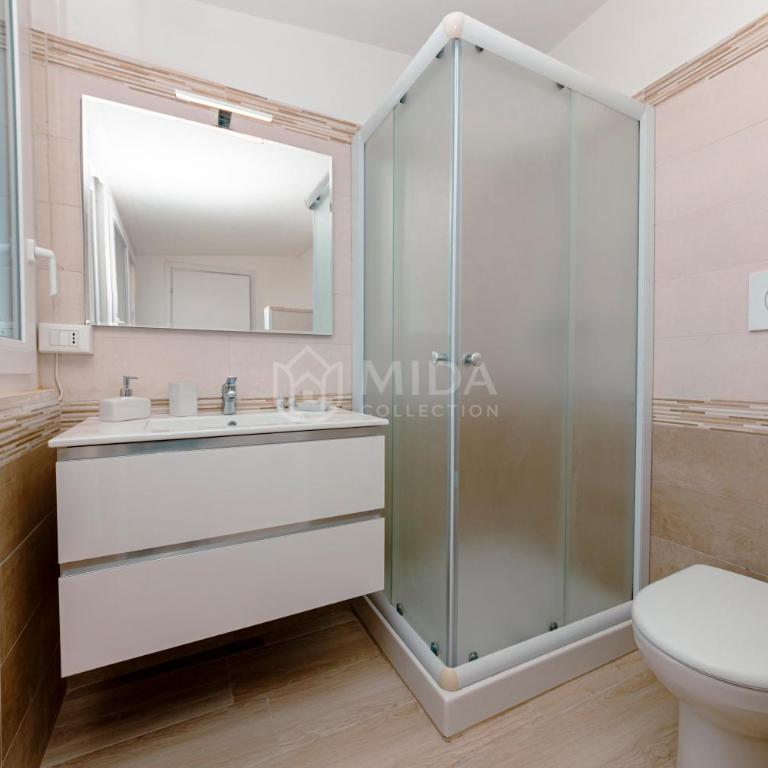 LORY'S HOUSE - Triple Room with Private Bathroom - 5