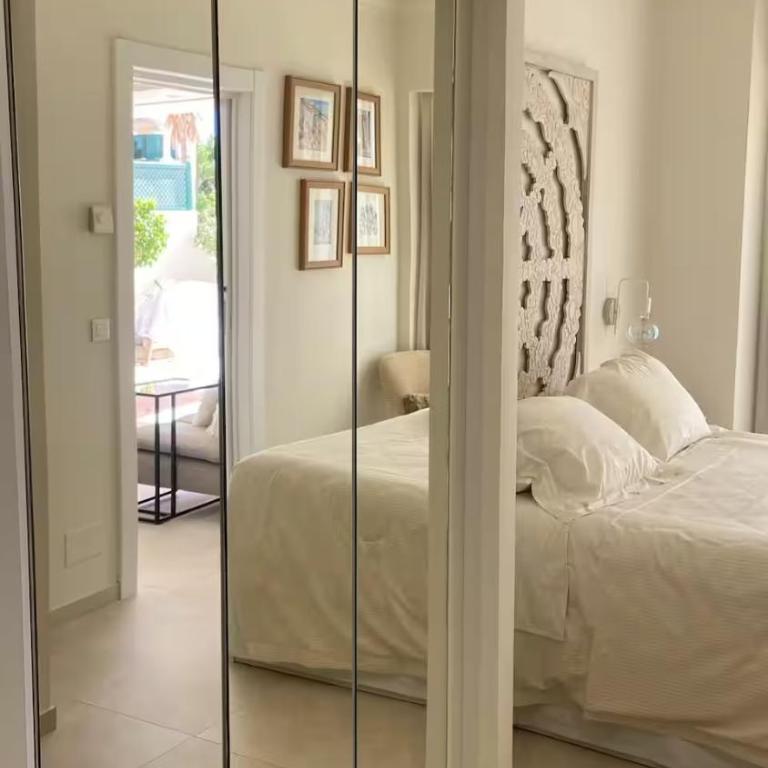 Apartamentos Guadalpin Boutique - Two-Bedroom Deluxe Apartment with Pool View - 2