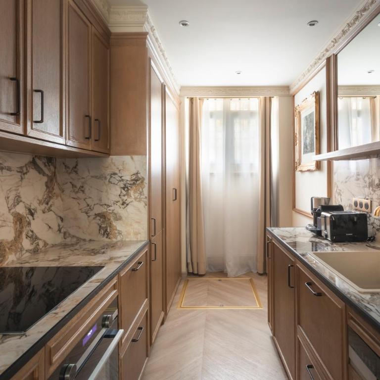 Merveil - Signature Suite - Tour Eiffel - Bourgogne - Apartamento de 3 dormitorios - 32