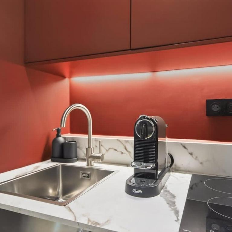 Cocon refait par une architecte au coeur du Marais - Studio - 3