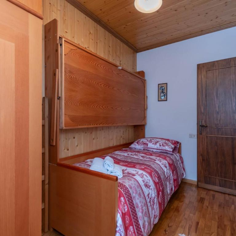 Ciase Ai Ronch - Appartamento con 2 Camere da Letto e con Vista Montagna - 17