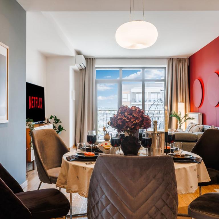 WF Pulse Riverview with Terrace and Free Parking - Two-Bedroom Deluxe Apartment with Balcony - 17