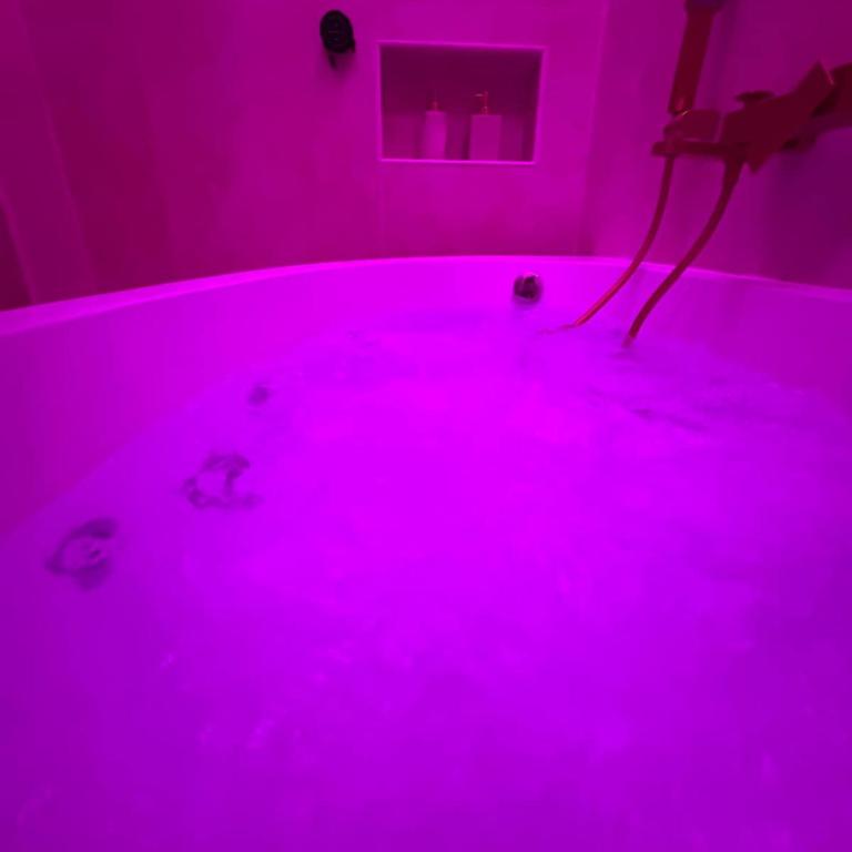 A Dolce Casa Romana Lux Jacuzzi Metro A 2 min - Appartamento Deluxe con 1 Camera da Letto - 24