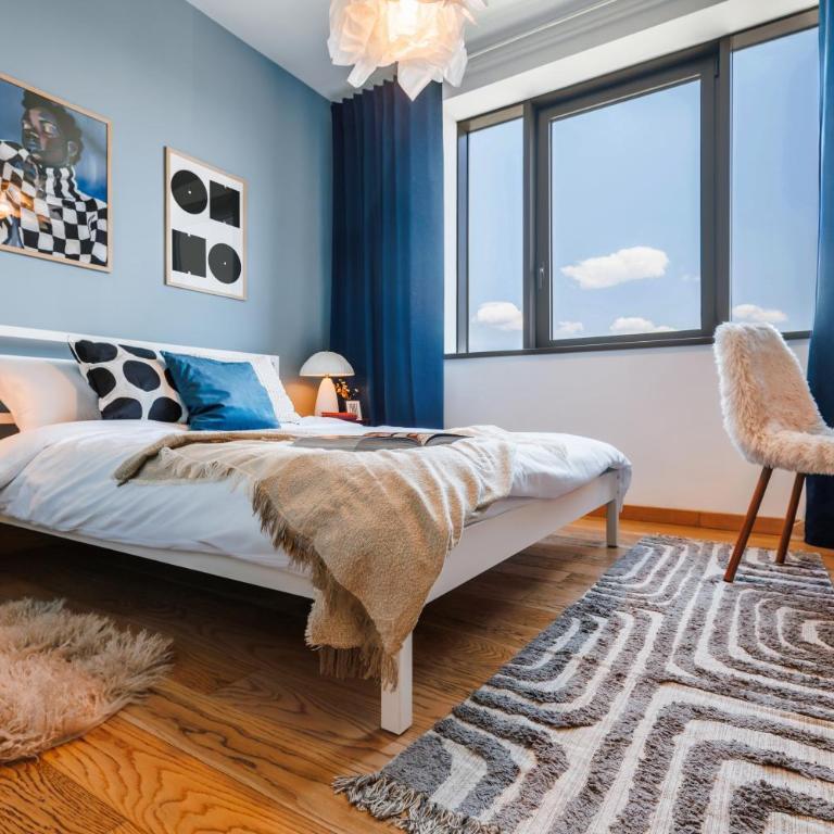 WF Pulse Riverview with Terrace and Free Parking - Two-Bedroom Deluxe Apartment with Balcony - 22