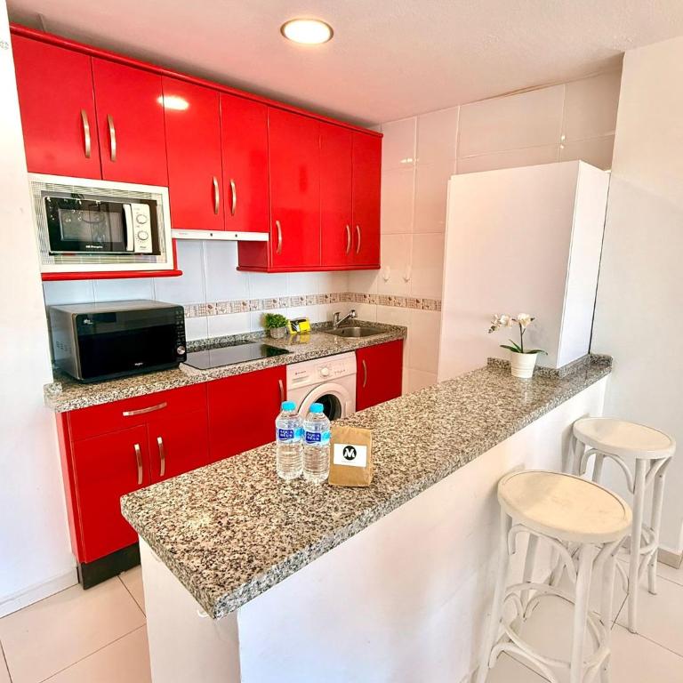 Large Deluxe Front Sea View Apartment Benalbeach - Apartment with Sea View - 13