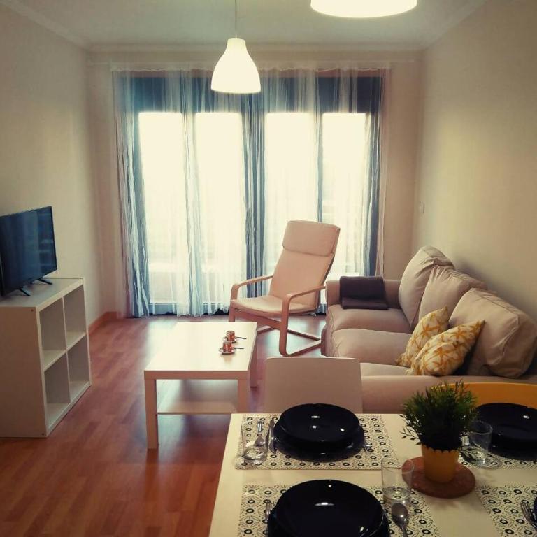 Apartamento con terraza, piscina, padel y parking - Apartamento de 2 dormitorios - 3