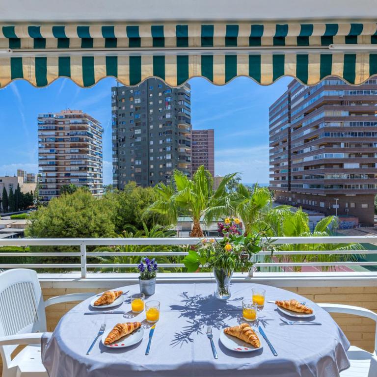 Bahía San Juan apartamento - Playa y piscina - Two-Bedroom Apartment - 6
