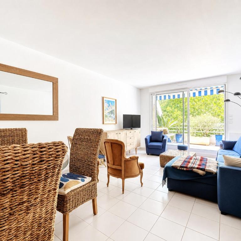 Beau 3 pièces, terrasse, quartier golf - Apartamento de 2 dormitorios con terraza - 1