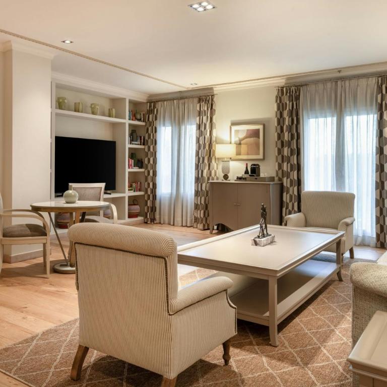 Grand Hotel Las Dunas, Autograph Collection - Grand King Suite with Balcony and Sea View - 13