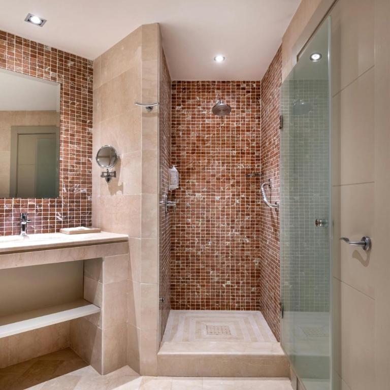 Grand Hotel Las Dunas, Autograph Collection - King Suite with Balcony and Limited View - 9