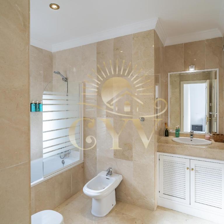 CYV - Stunning Apartment – Ideal for Relaxation! - Two-Bedroom Apartment - 4