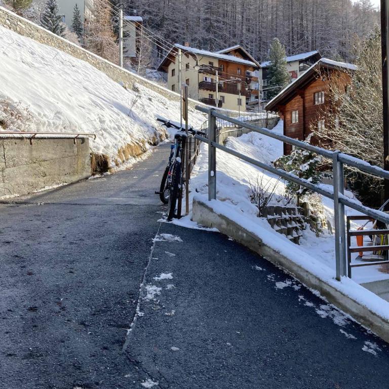 House St-George Studio Cozy with terrace and view on village of Zermatt - Apartment - 17
