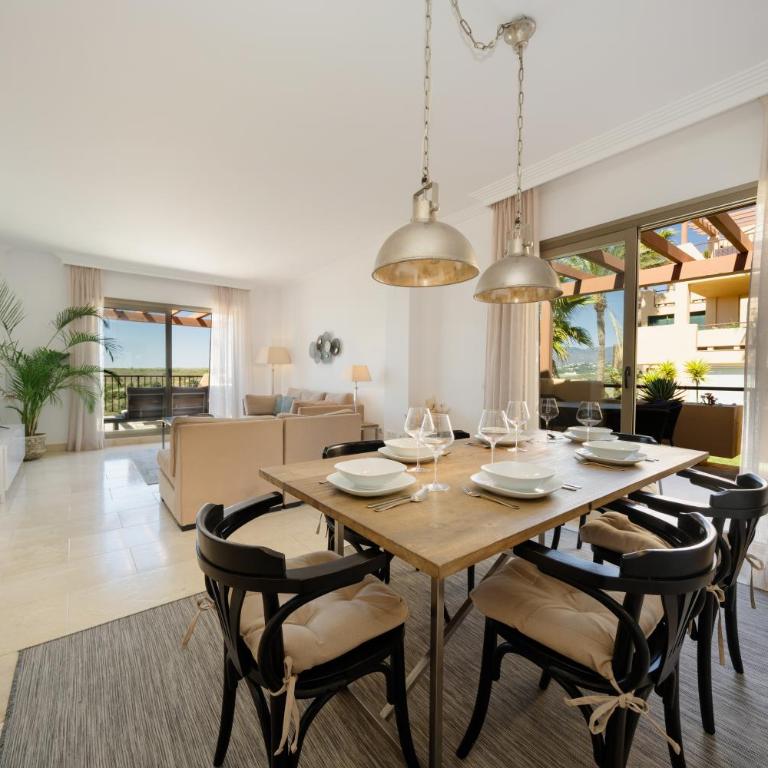 Penthouse with stunning sea and mountain views in Benahavís - Apartamento de 2 dormitorios - 2