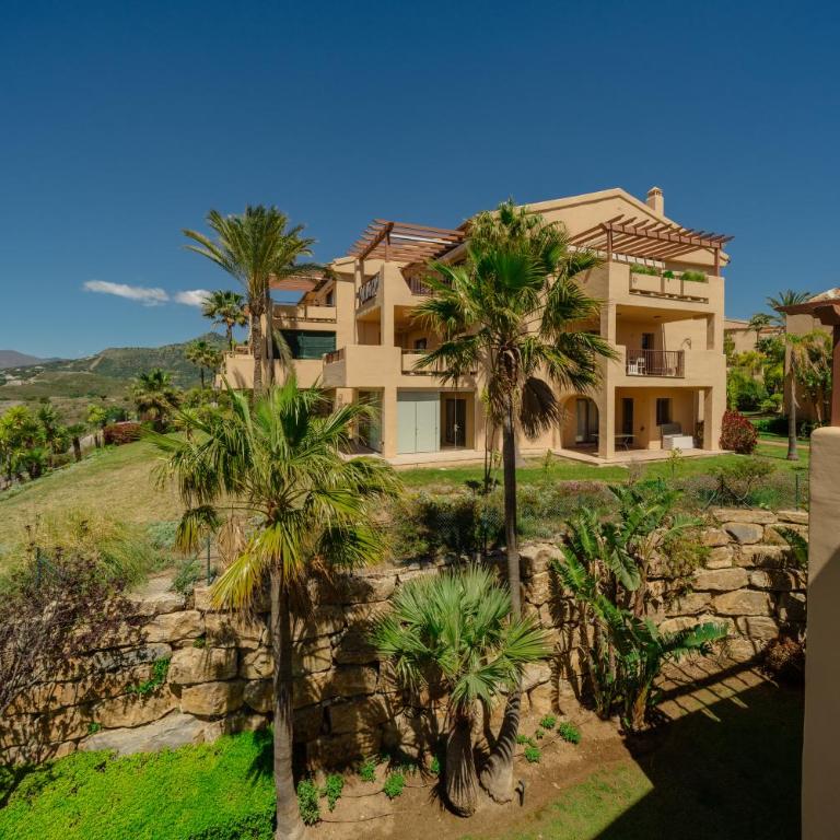 Penthouse with stunning sea and mountain views in Benahavís - Apartamento de 2 dormitorios - 3
