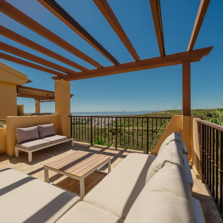 Penthouse with stunning sea and mountain views in Benahavís - Apartamento de 2 dormitorios - 9