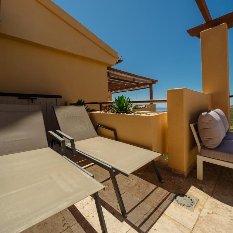 Penthouse with stunning sea and mountain views in Benahavís - Apartamento de 2 dormitorios - 18