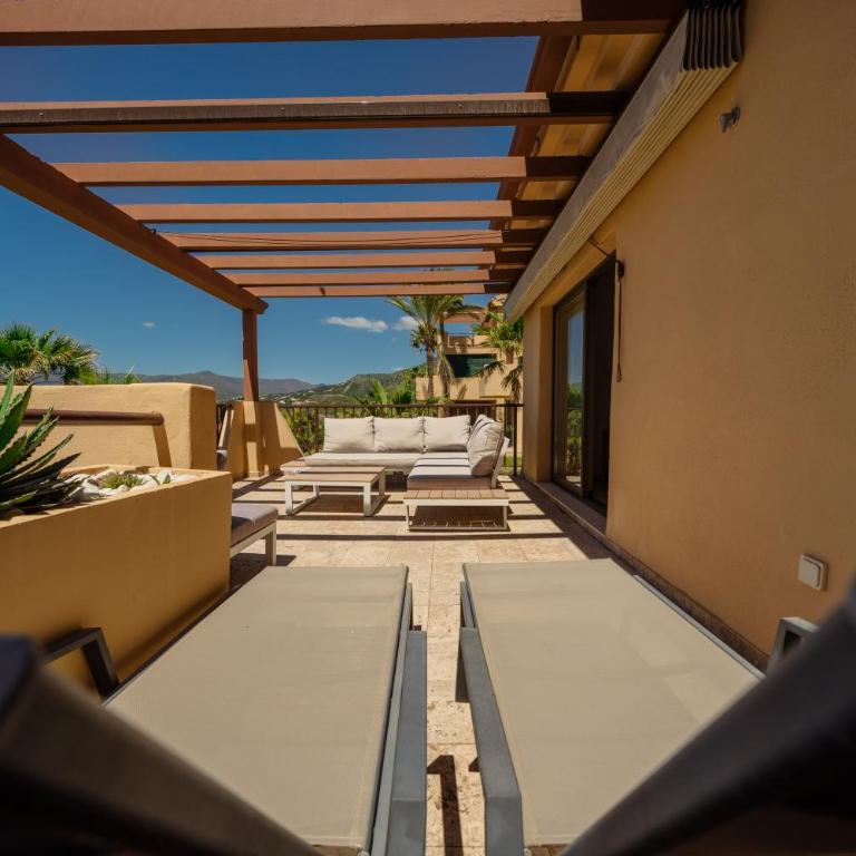 Penthouse with stunning sea and mountain views in Benahavís - Apartamento de 2 dormitorios - 22