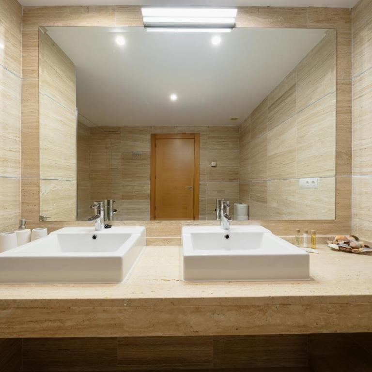 Penthouse with stunning sea and mountain views in Benahavís - Apartamento de 2 dormitorios - 25