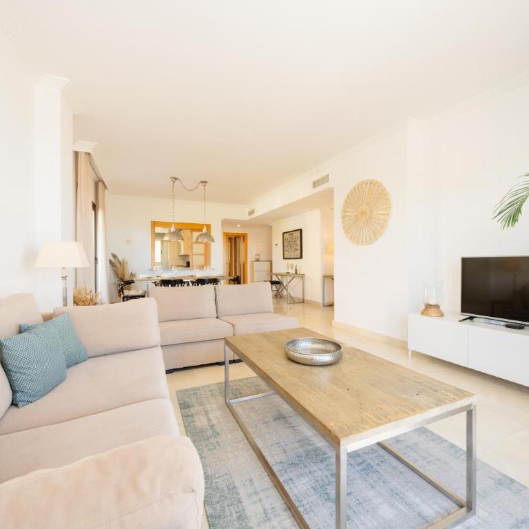 Penthouse with stunning sea and mountain views in Benahavís - Apartamento de 2 dormitorios - 28