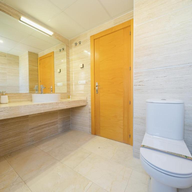 Penthouse with stunning sea and mountain views in Benahavís - Apartamento de 2 dormitorios - 32