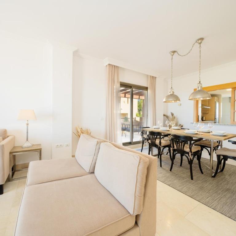 Penthouse with stunning sea and mountain views in Benahavís - Apartamento de 2 dormitorios - 34