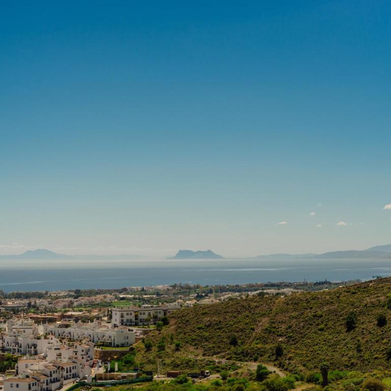 Penthouse with stunning sea and mountain views in Benahavís - Apartamento de 2 dormitorios - 61