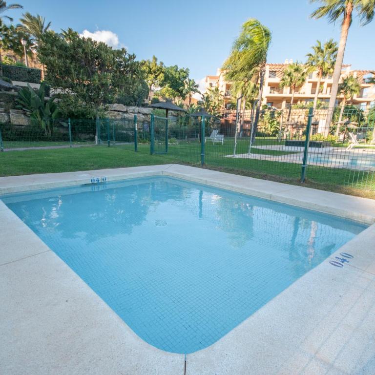 Penthouse with stunning sea and mountain views in Benahavís - Apartamento de 2 dormitorios - 62