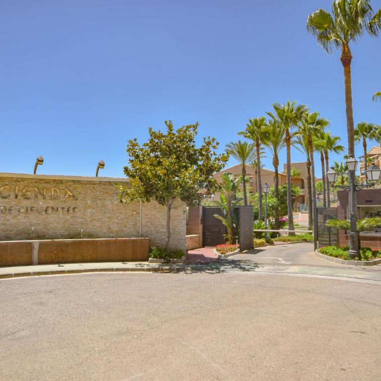 Penthouse with stunning sea and mountain views in Benahavís - Apartamento de 2 dormitorios - 69