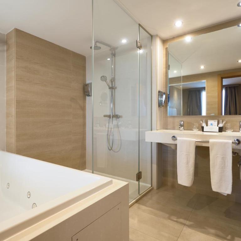 M.A. Hotel Sevilla Congresos - Suite Junior - 15