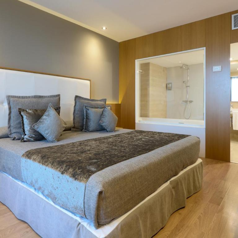 M.A. Hotel Sevilla Congresos - Suite Junior - 18
