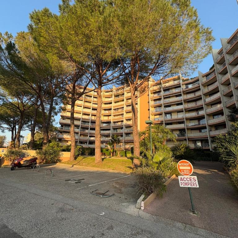 Studio Cannes marina - Studio - Vue sur Piscine - 9