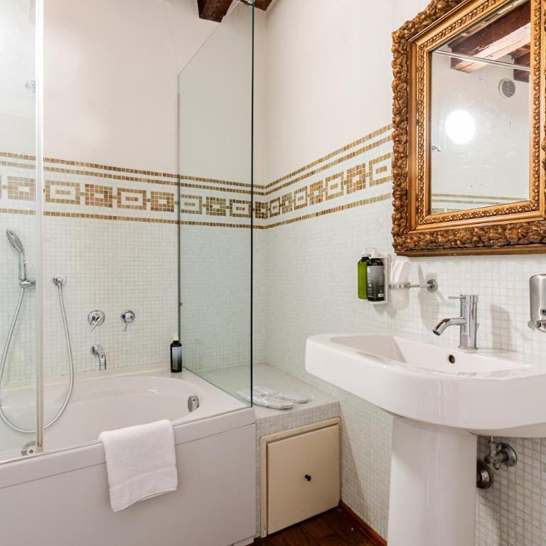 Truly Verona - Delle Erbe suites - Suite con Vista Città - 15